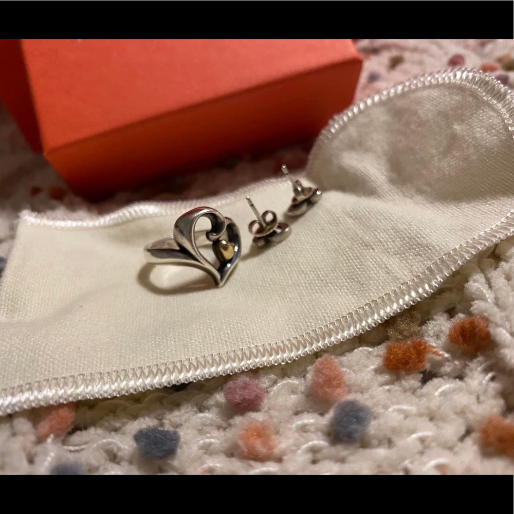 James Avery set